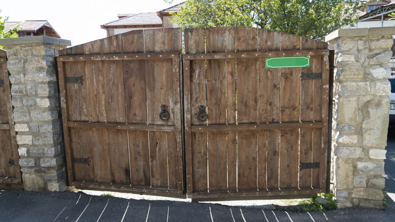Driveway Fence Installation in Annapolis, MD